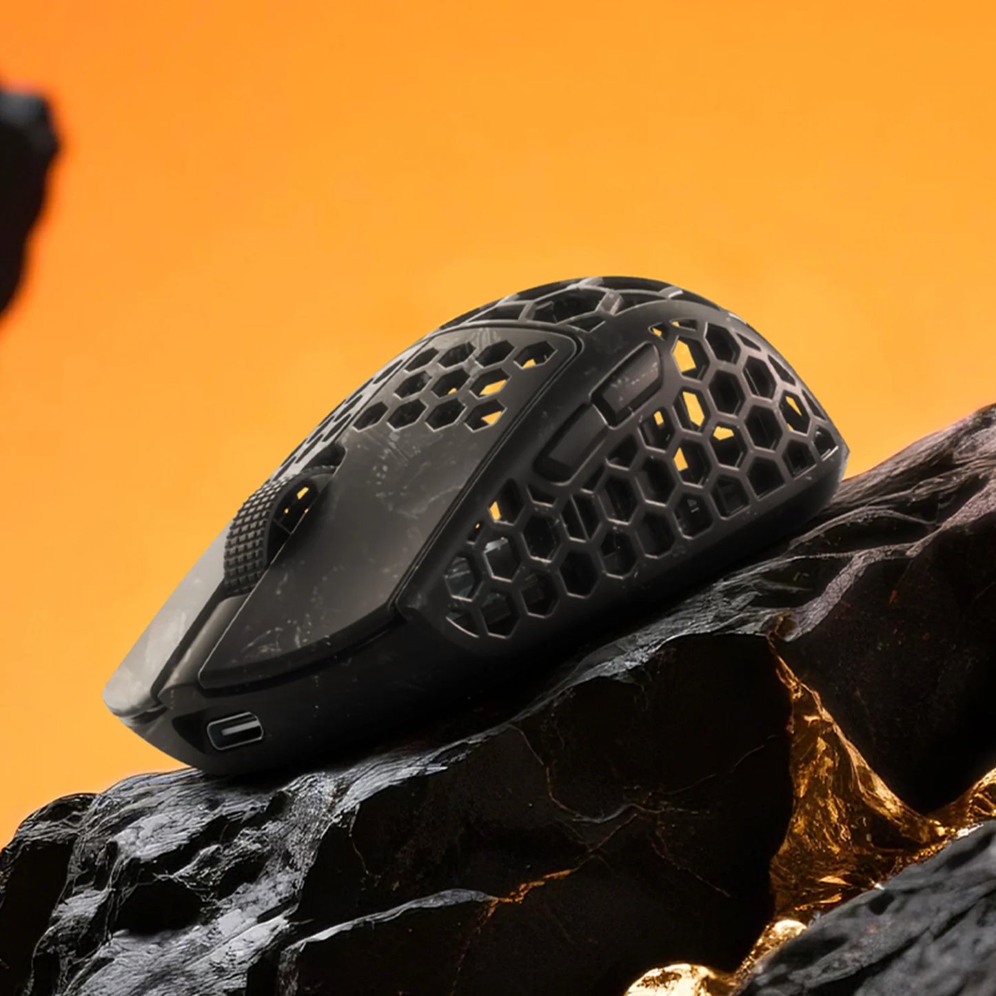 Darmoshark M5 AIR MP FISH HEAD Trio-mode Light-weight Carbon Fiber 8K Polling rate Gaming Mouse